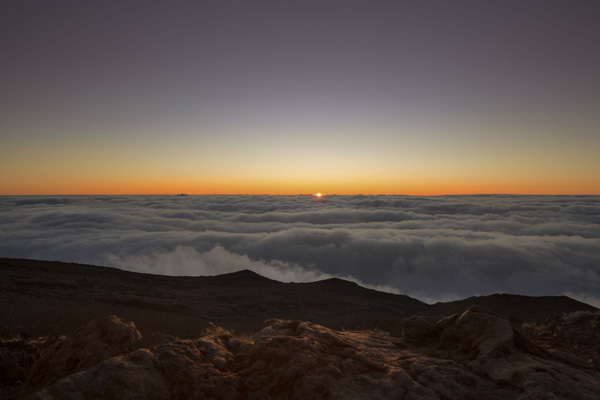 Lever de soleil sur le Piton des Neiges à La Réunion