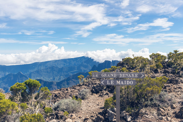 Billet d'avion pas cher Angers La Réunion
