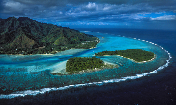 Flights from Seattle to Tahiti